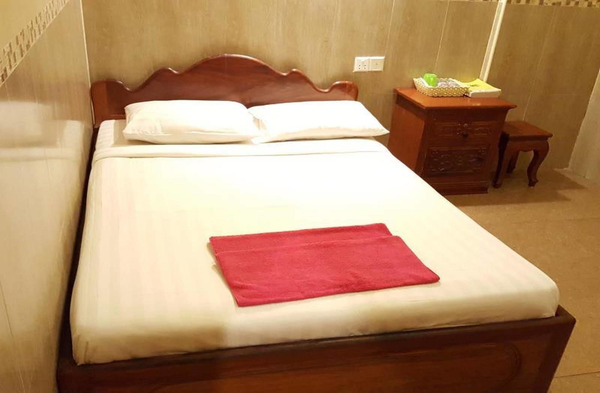 Lucky 2 Guesthouse Phnom Penh Eksteriør billede