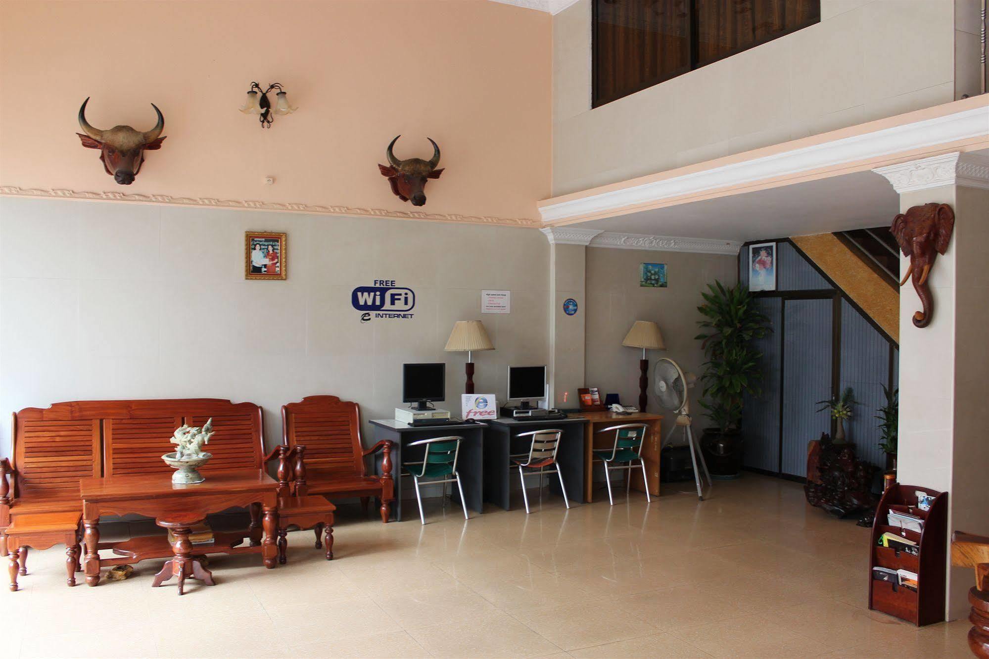 Lucky 2 Guesthouse Phnom Penh Eksteriør billede